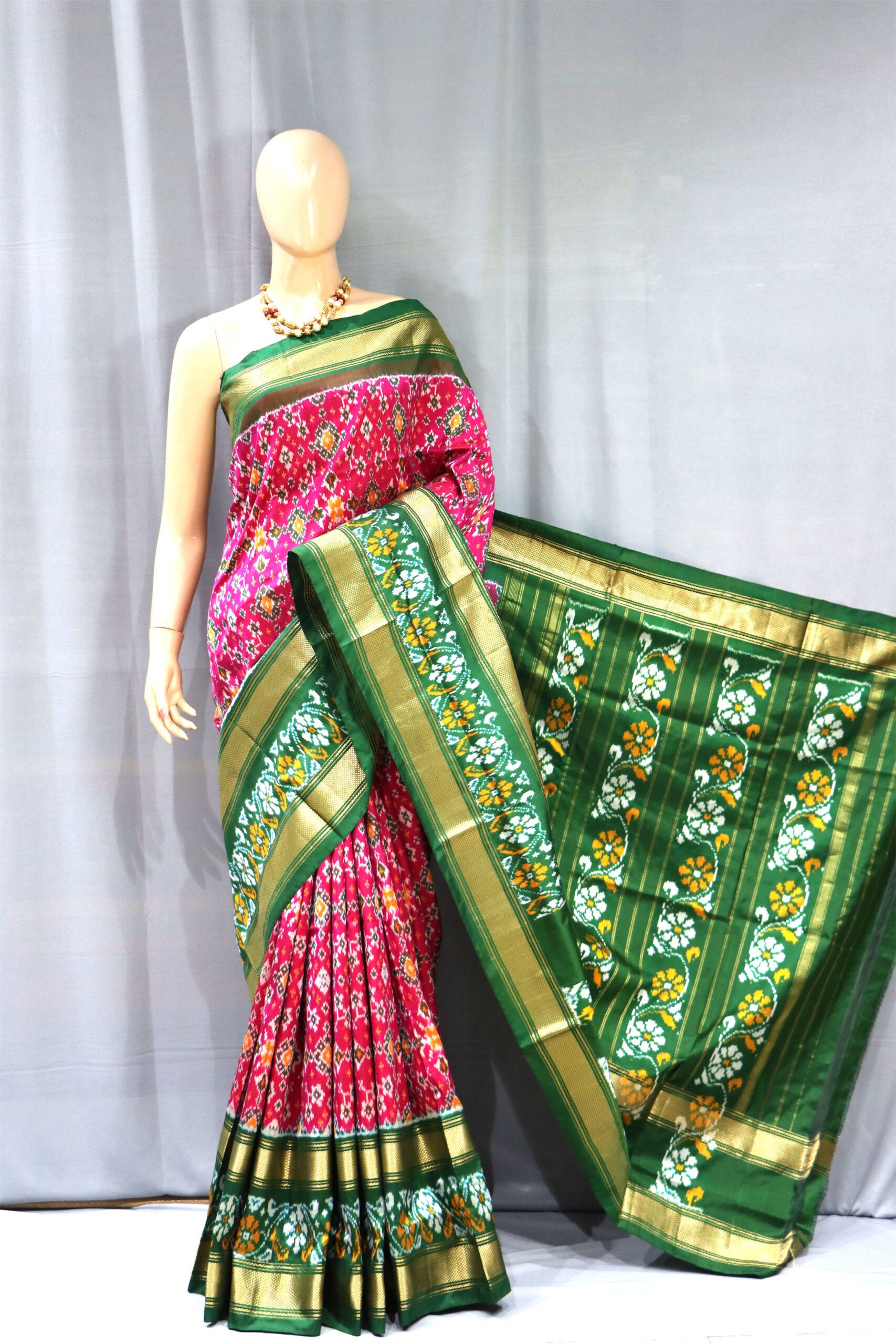 Pochamapally Ikat Break Border Pink Pattu Saree