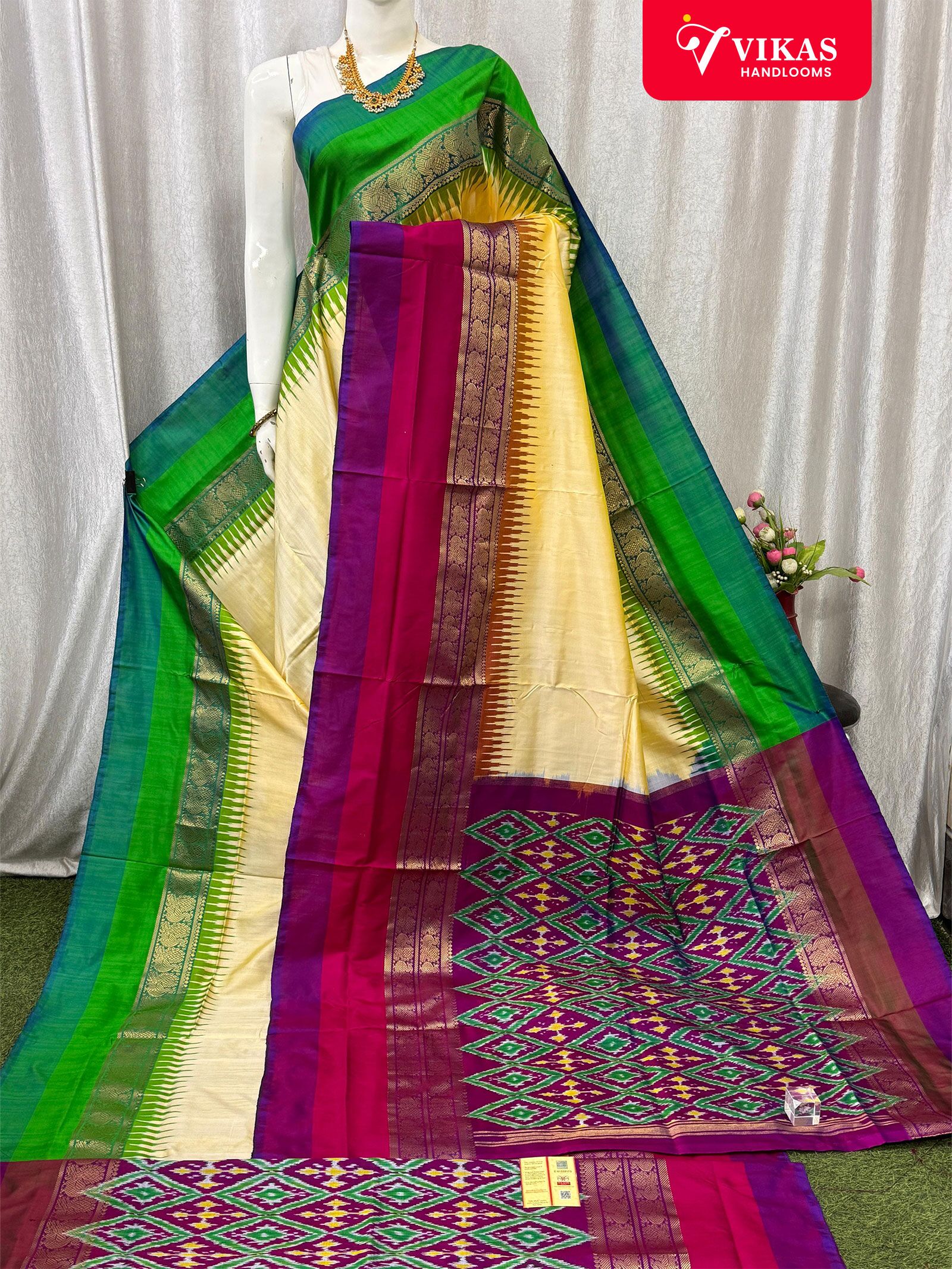 Pochampally Ganga Jamuna Saree