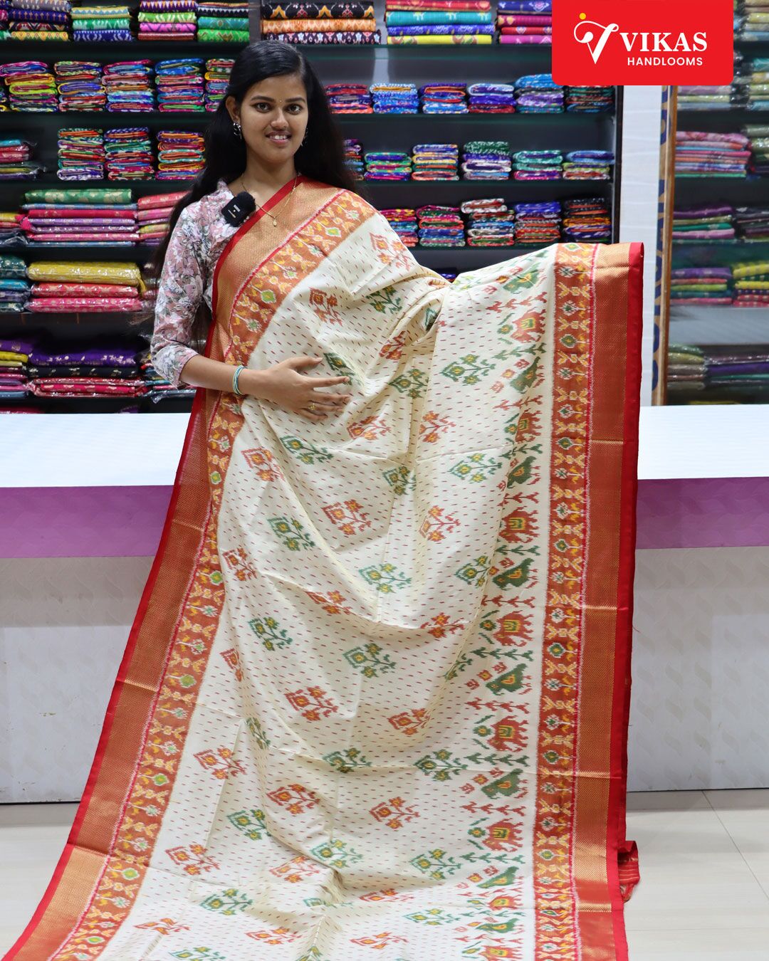 Pochampally Full Design Red Border Sarees