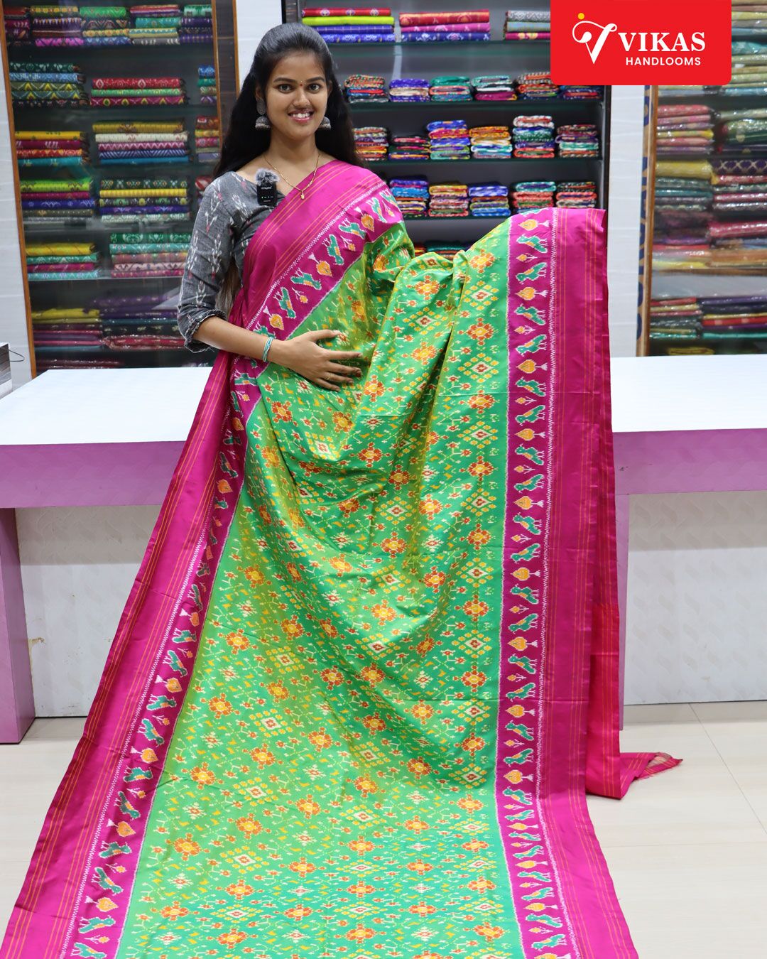 Pochampally Ikat Without Zari pink Border Sarees