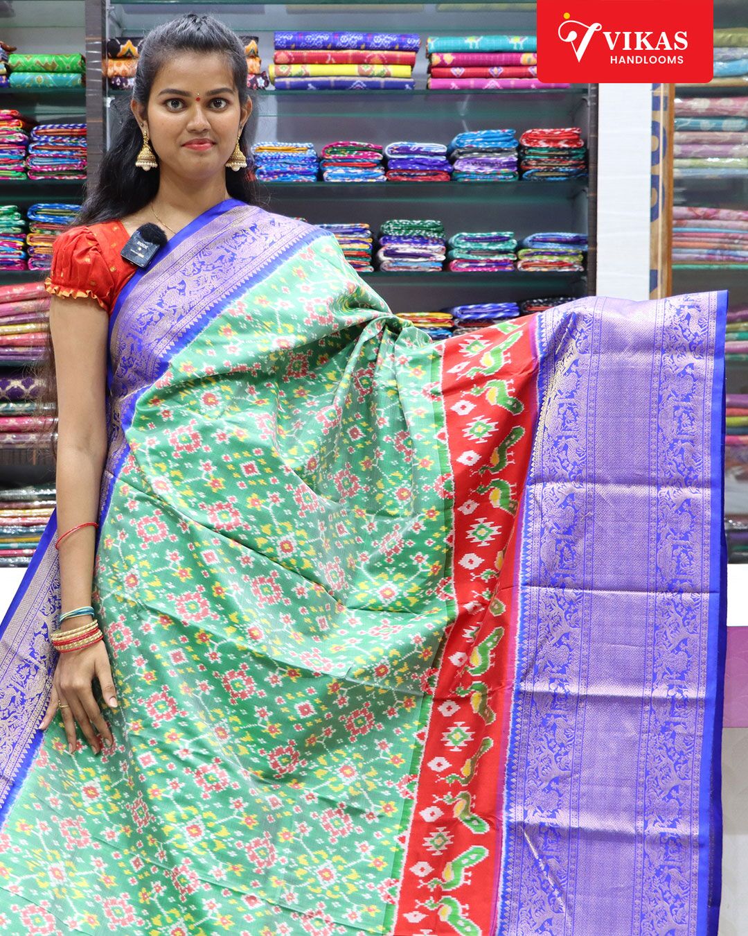 Pochampally Kanchi Pattu Green And Blue Border Sarees