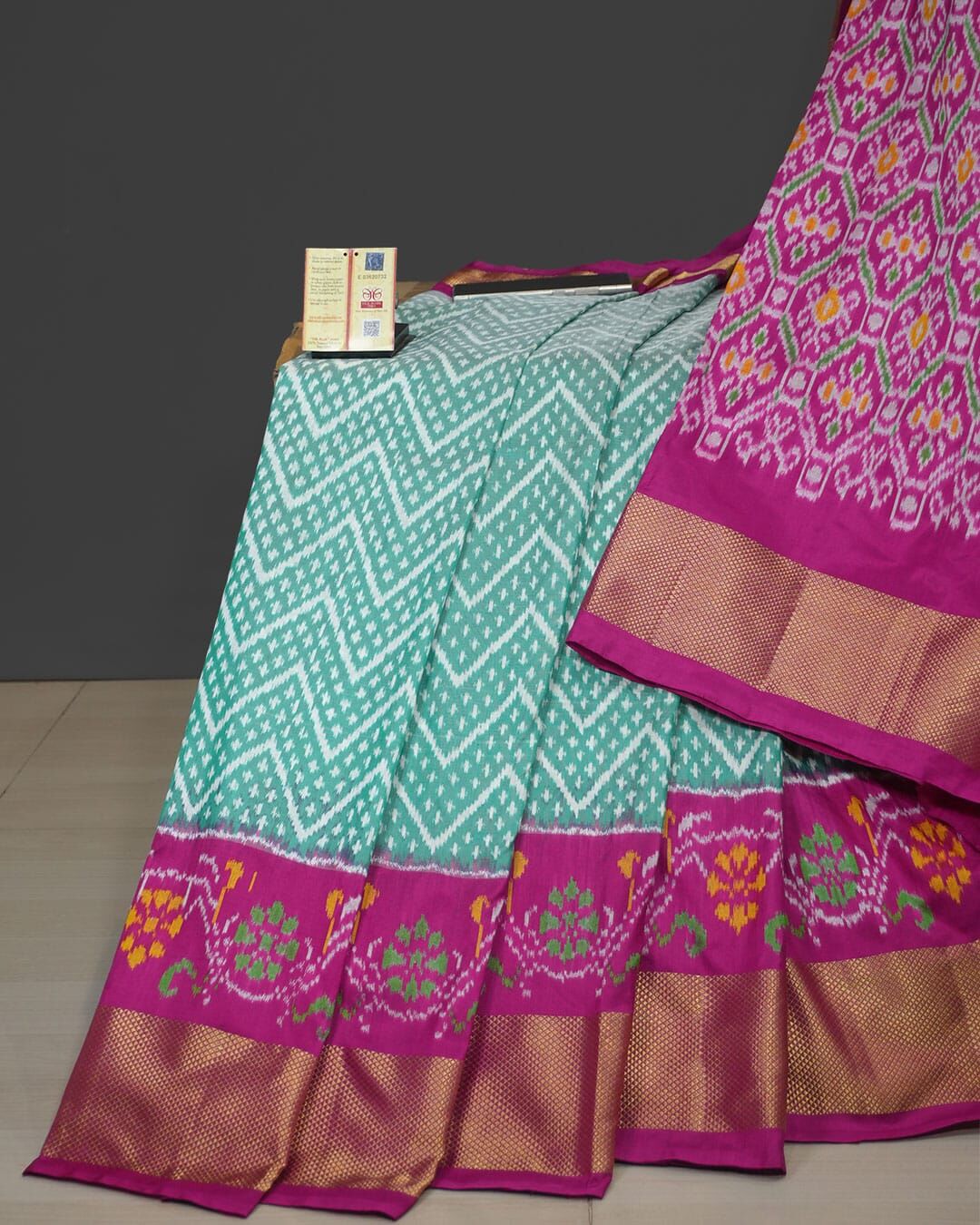 Pochampally Ikkat Sarees Weavers