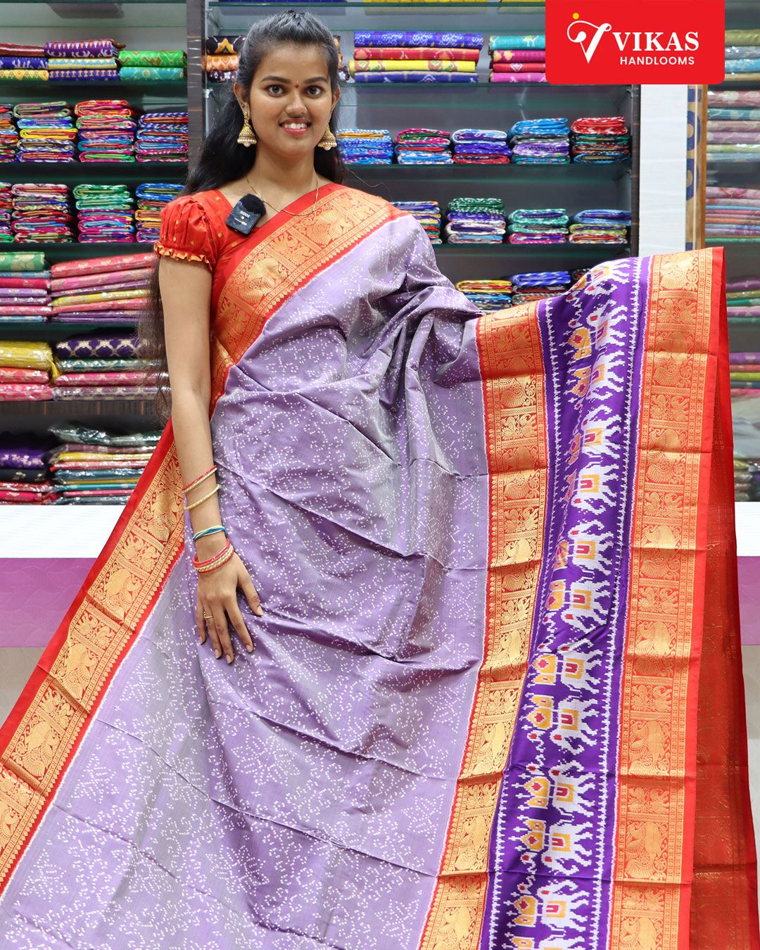 pochampally kanchi pattu ash and red border sarees